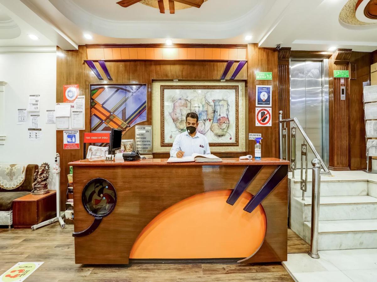 Hotel Grand Park Inn Delhi  Exterior photo