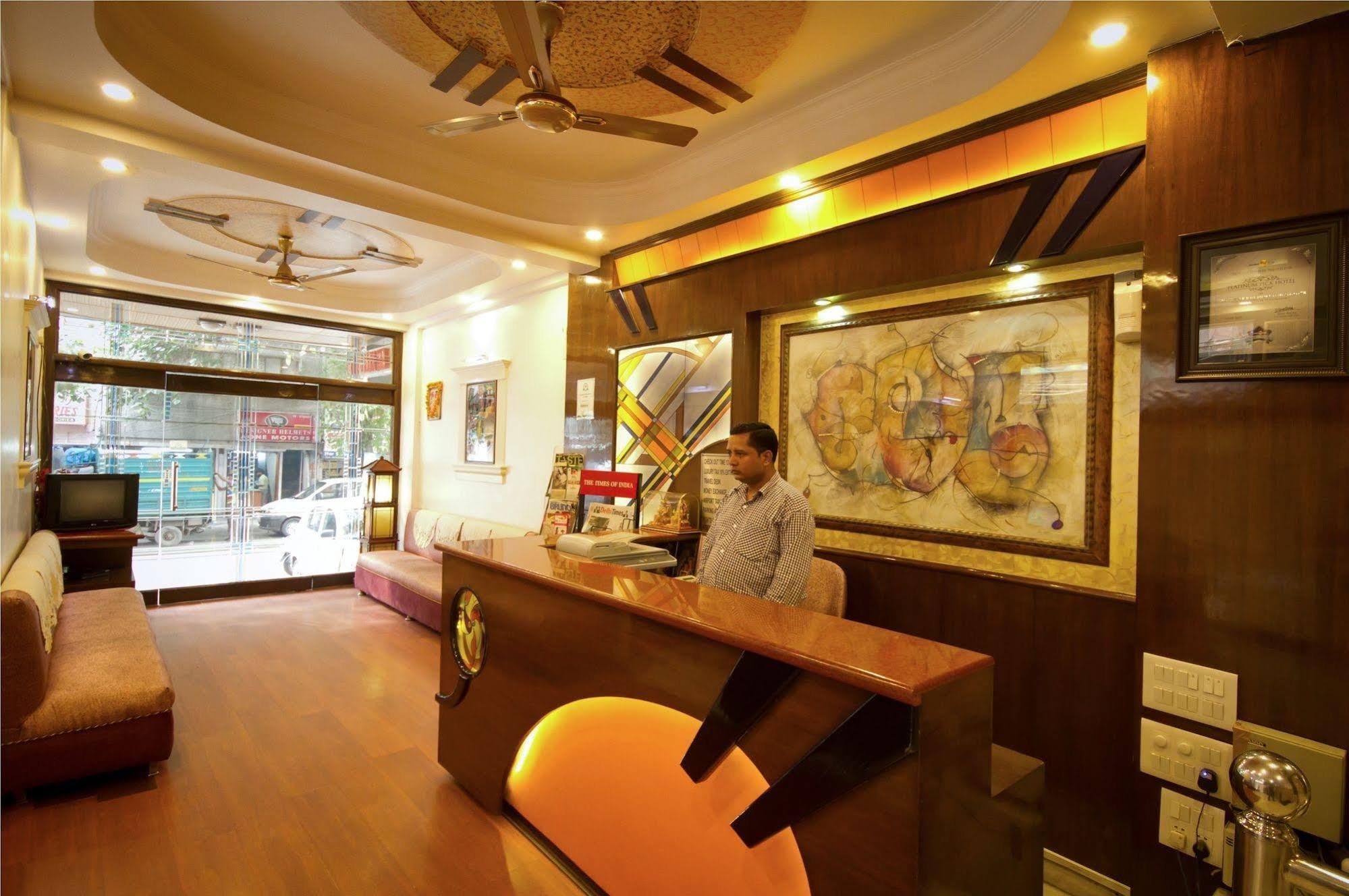Hotel Grand Park Inn Delhi  Exterior photo